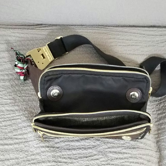 Orobianco(オロビアンコ)のオロビアンコ ボディーバック メンズのバッグ(ボディーバッグ)の商品写真