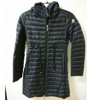 MONCLER(ダウンジャケット)のフリマアイテム一覧 MONCLER(ダウンジャケット)のフリマアイテム一覧
