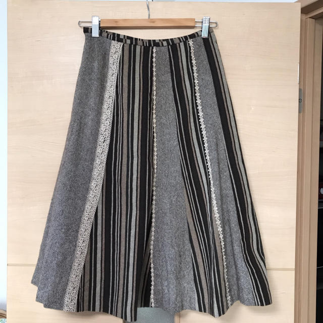 Lois CRAYON(ロイスクレヨン)のロイスクレヨン ツイードフレアスカート✴︎✴︎ レディースのスカート(ひざ丈スカート)の商品写真