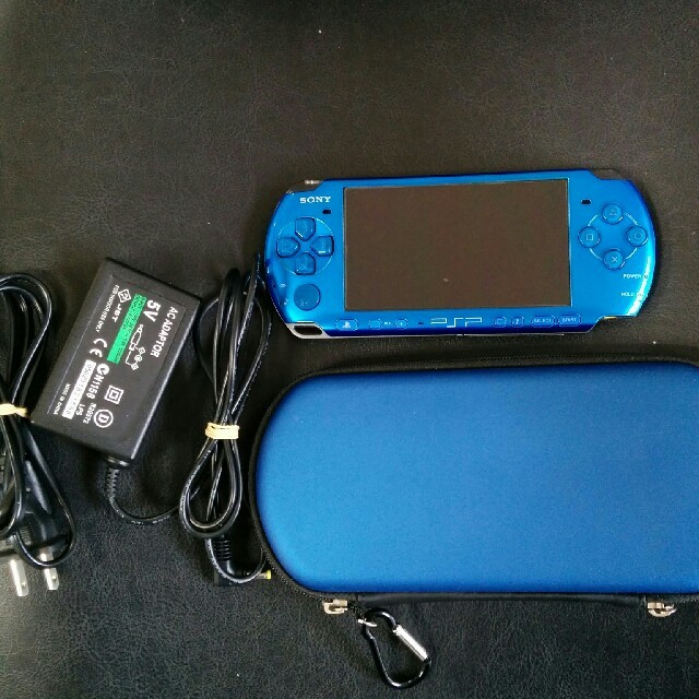 PlayStation Portable(プレイステーションポータブル)のpsp3000 エンタメ/ホビーのゲームソフト/ゲーム機本体(携帯用ゲーム機本体)の商品写真