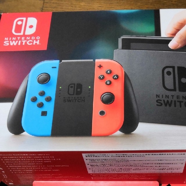 Nintendo Switch(ニンテンドースイッチ)の任天堂 スイッチ 本体   エンタメ/ホビーのゲームソフト/ゲーム機本体(家庭用ゲーム機本体)の商品写真