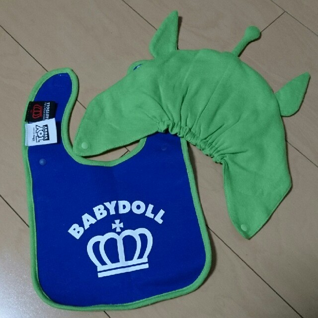 BABYDOLL(ベビードール)の4kids☆mama様専用 BABYDOOL  スタイ キャップセット キッズ/ベビー/マタニティのこども用ファッション小物(ベビースタイ/よだれかけ)の商品写真