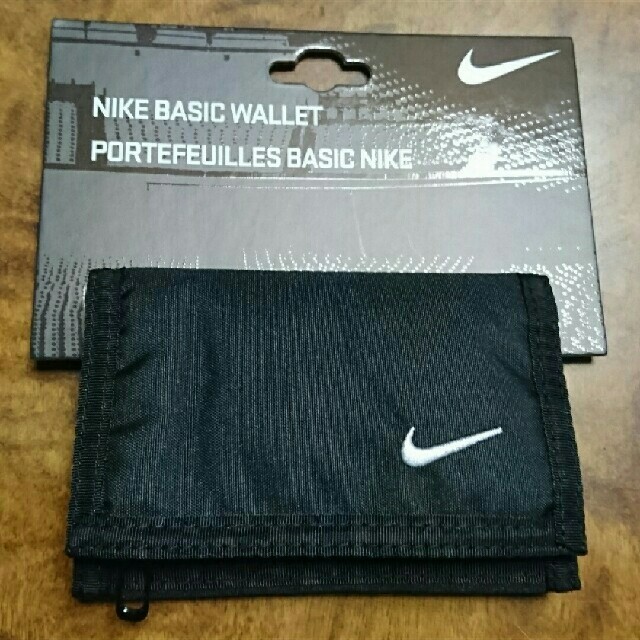 NIKE(ナイキ)のNIKE 三つ折り財布 メンズのファッション小物(折り財布)の商品写真