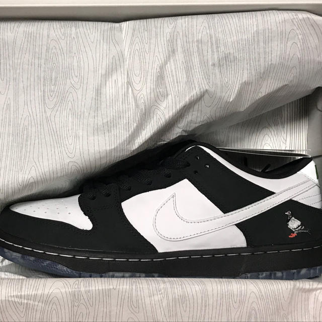 靴/シューズ国内正規品 US9 NIKE SB DUNK LOW PIGEON