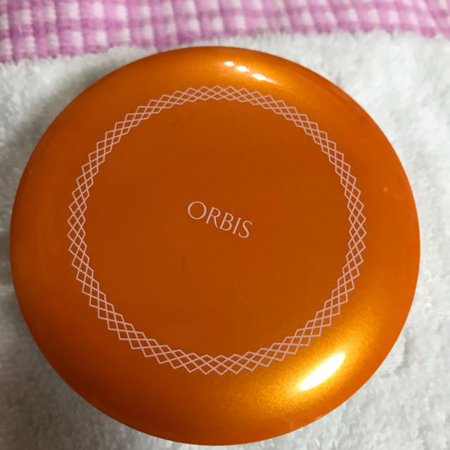 ORBIS(オルビス)のオルビス プレストパウダー (ラメ入り) コスメ/美容のベースメイク/化粧品(フェイスパウダー)の商品写真