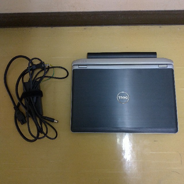 ノートパソコンDELL Latitude E6230のサムネイル