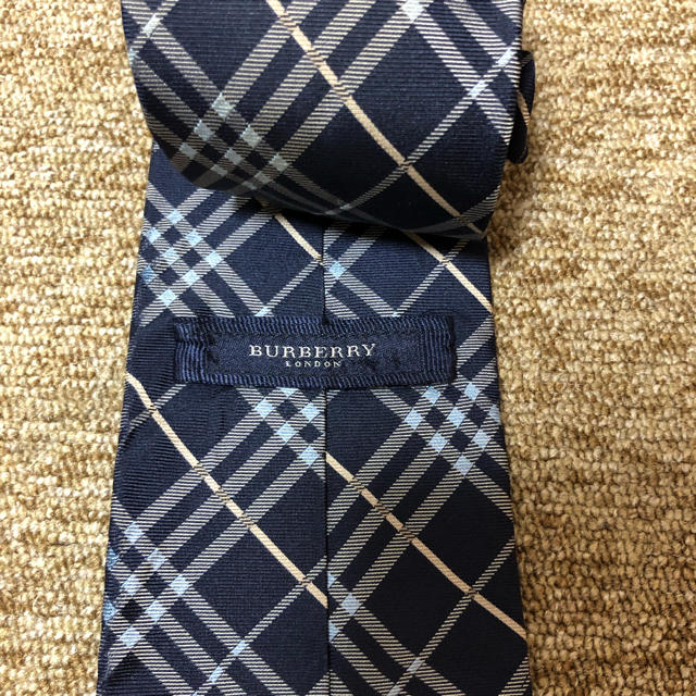 BURBERRY(バーバリー)の☆Gee様専用☆      ネクタイ BURBERRY チェック柄 メンズのファッション小物(ネクタイ)の商品写真