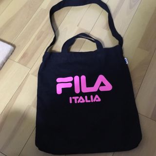 フィラ(FILA)の 値下げF I L A 肩掛けバック(トートバッグ)