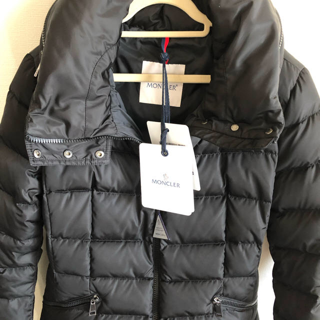 MONCLER(モンクレール)の未使用 モンクレール ダウンジャケット  フラメッテ  レディースのジャケット/アウター(ダウンジャケット)の商品写真