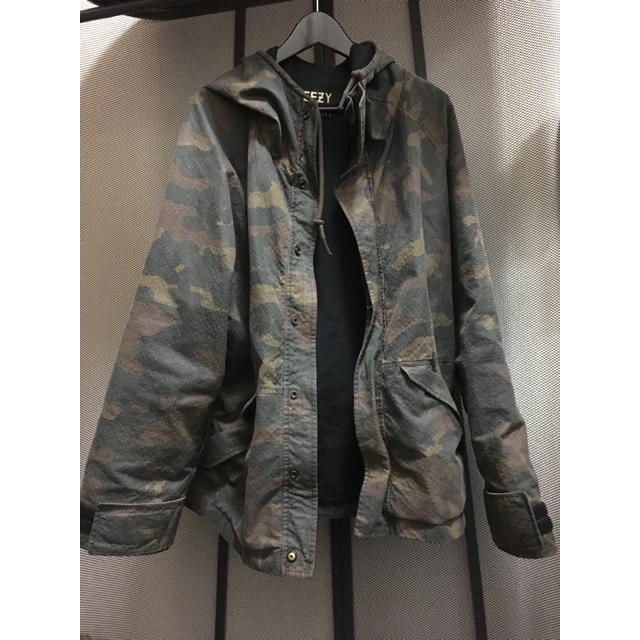 Supreme(シュプリーム)の期間限定値下げ yeezy season 1 camo カモ ジャケット メンズのジャケット/アウター(ブルゾン)の商品写真