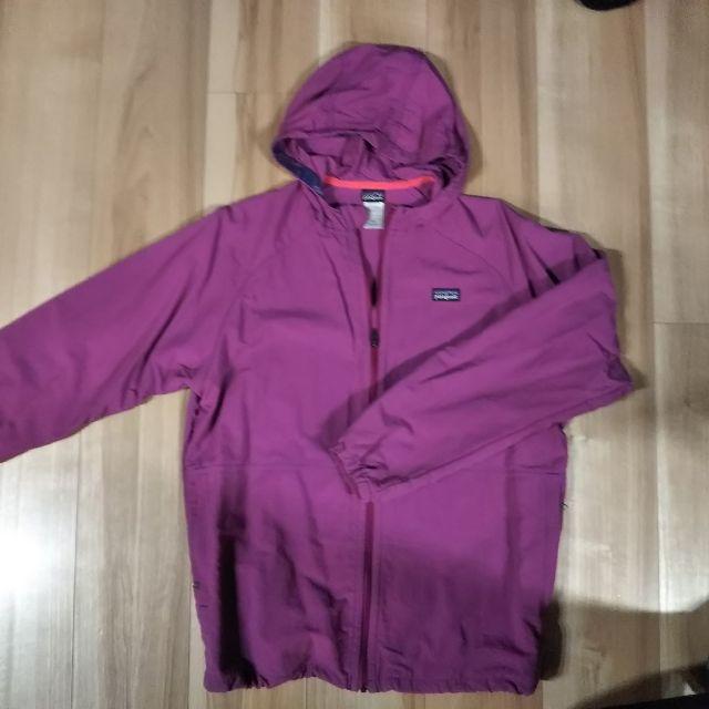 patagonia(パタゴニア)の【XLサイズ・レディース可】パタゴニア　ジャケット キッズ/ベビー/マタニティのキッズ服男の子用(90cm~)(ジャケット/上着)の商品写真