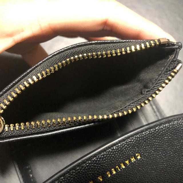 Charles and Keith(チャールズアンドキース)のチャールズアンドキース三つ折り財布 レディースのファッション小物(財布)の商品写真