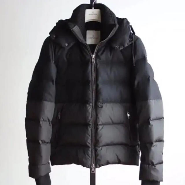 MONCLER(モンクレール)の⭕️もも様【極上品】国内正規品  雑誌掲載 上級モデル モンクレール メンズのジャケット/アウター(ダウンジャケット)の商品写真