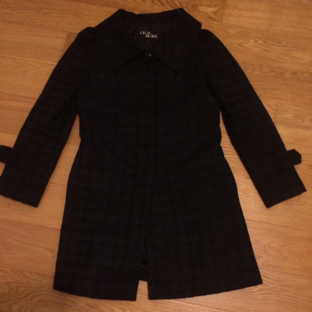 CECIL McBEE(セシルマクビー)の【送料込み】セシル♡黒コート レディースのジャケット/アウター(ロングコート)の商品写真