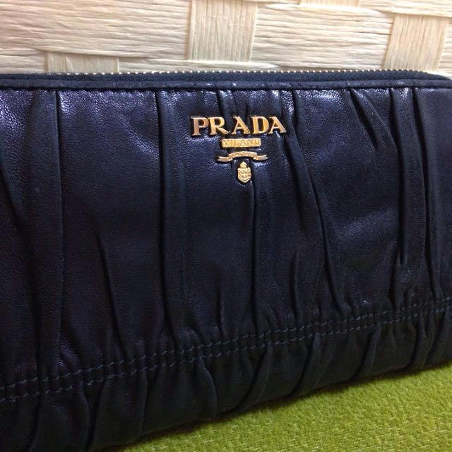 PRADA(プラダ)のPRADA♡ 長財布 レディースのファッション小物(財布)の商品写真