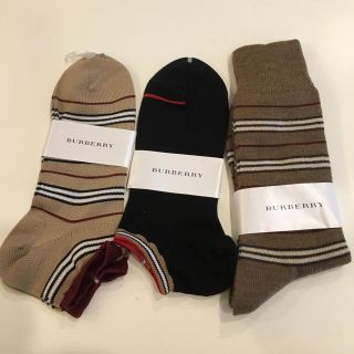 バーバリー(BURBERRY)のBurberry 靴下🧦 men's 3足セット 新品・未使用✨(ソックス)