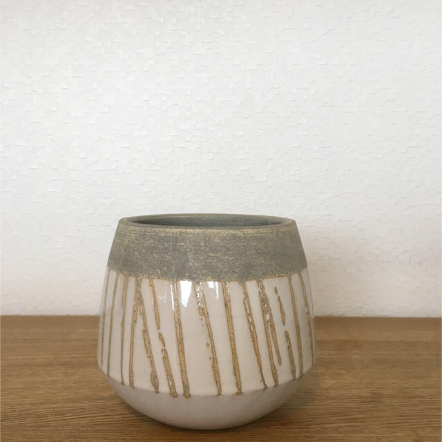 ●Trapezoid POT -Vertical line-  No.31 インテリア/住まい/日用品のインテリア小物(花瓶)の商品写真