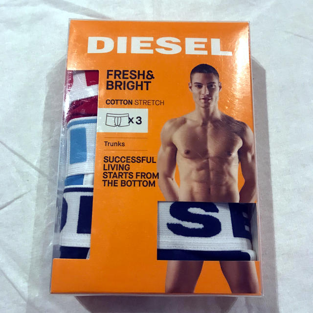 DIESEL(ディーゼル)のDiesel ボクサーパンツ 3パック Blue / Navy / Red S メンズのアンダーウェア(ボクサーパンツ)の商品写真