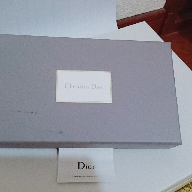 Dior(ディオール)の【Dior 】会員限定色マニキュアセット 未使用 コスメ/美容のネイル(マニキュア)の商品写真