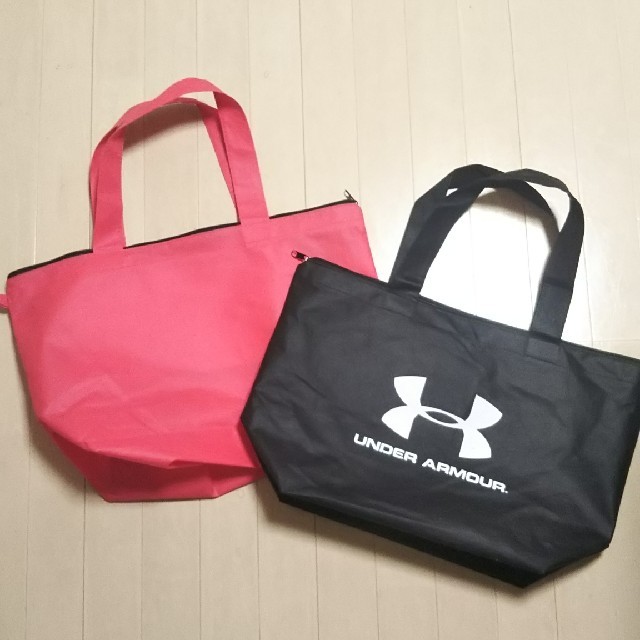 UNDER ARMOUR(アンダーアーマー)のunder armour ショップ袋 赤黒セット スポーツ/アウトドアのスポーツ/アウトドア その他(その他)の商品写真