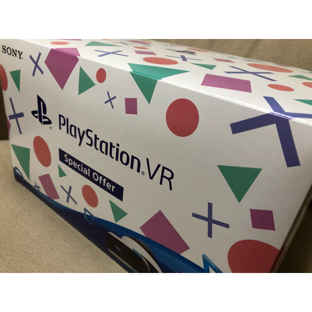 PlayStation VR(プレイステーションヴィーアール)の【新品未開封】プレイステーションVRスペシャルオファーカメラ付き エンタメ/ホビーのゲームソフト/ゲーム機本体(家庭用ゲーム機本体)の商品写真