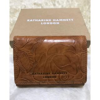 キャサリンハムネット(KATHARINE HAMNETT)のキャサリンハムネット 新品 財布 三つ折り 本革 レザー バラ 型押し 送料無料(折り財布)