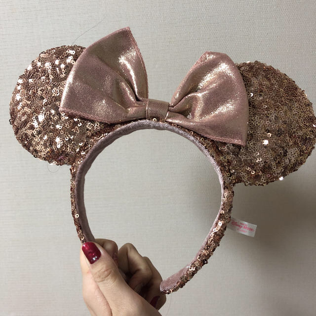 Disney(ディズニー)の♡ミニーちゃん スパンコールカチューシャ♡ レディースのヘアアクセサリー(カチューシャ)の商品写真