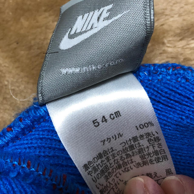 NIKE(ナイキ)の中古★難あり  ナイキニット帽サイズ54センチ  キッズ/ベビー/マタニティのこども用ファッション小物(帽子)の商品写真