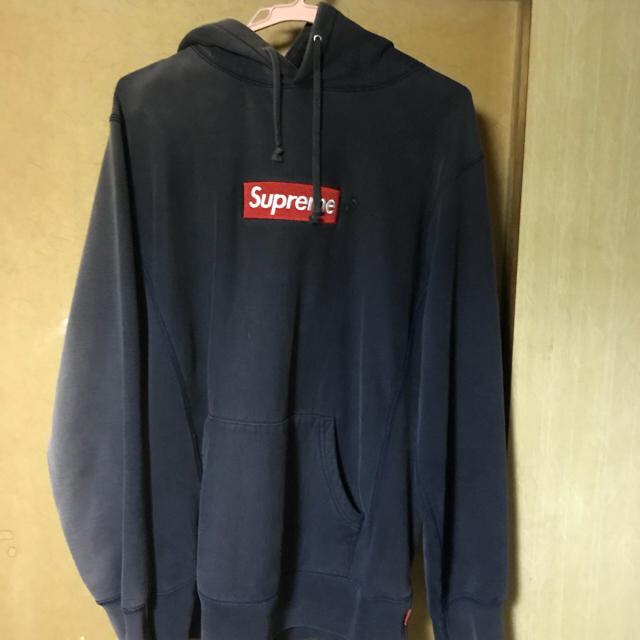 supreme パーカー