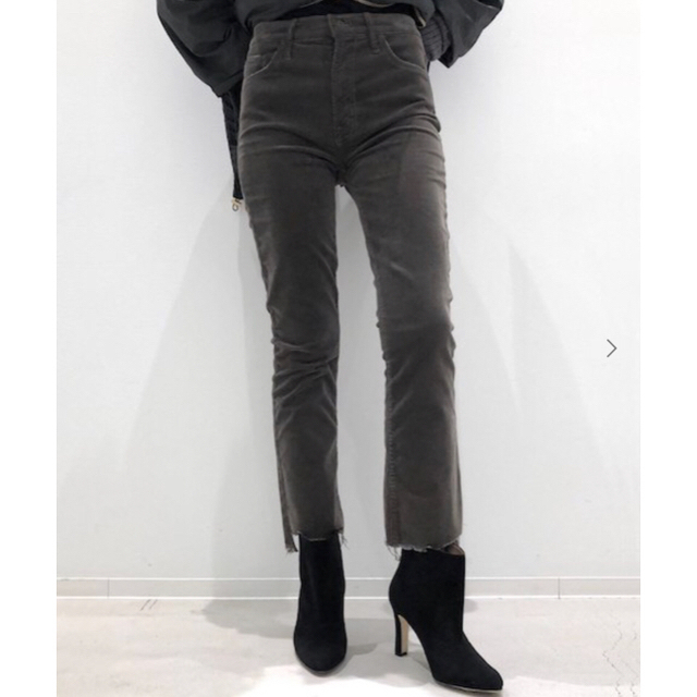 L'Appartement DEUXIEME CLASSE(アパルトモンドゥーズィエムクラス)の【タグ付き新品】MOTHER Corduroy Insider Crop 29 レディースのパンツ(クロップドパンツ)の商品写真