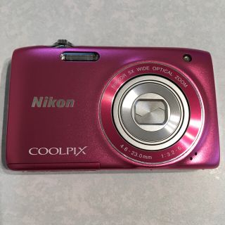 ニコン(Nikon)のお買得！ 美品 NIKON COOLPIX デジカメ SDカード ケース付き(コンパクトデジタルカメラ)