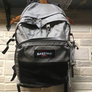 イーストパック(EASTPAK)の4 格安 即決 EASTPAK イーストパック バック パック リュックサック(バッグパック/リュック)