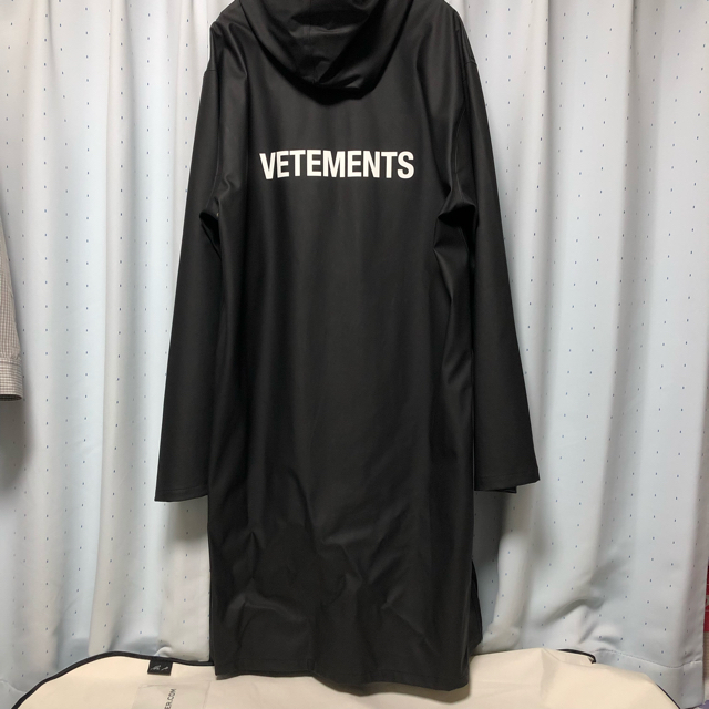 Supreme(シュプリーム)のvetements ヴェトモン レインコート メンズのファッション小物(レインコート)の商品写真