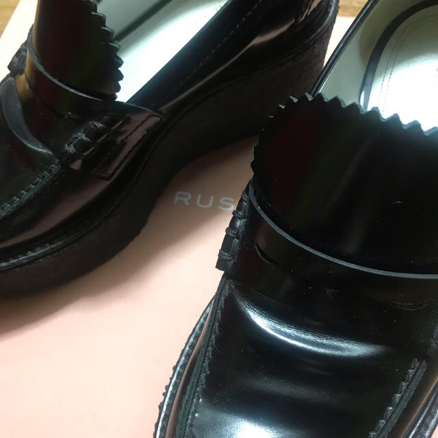 celine(セリーヌ)のceline  靴 厚底ローファー 36 レディースの靴/シューズ(ローファー/革靴)の商品写真