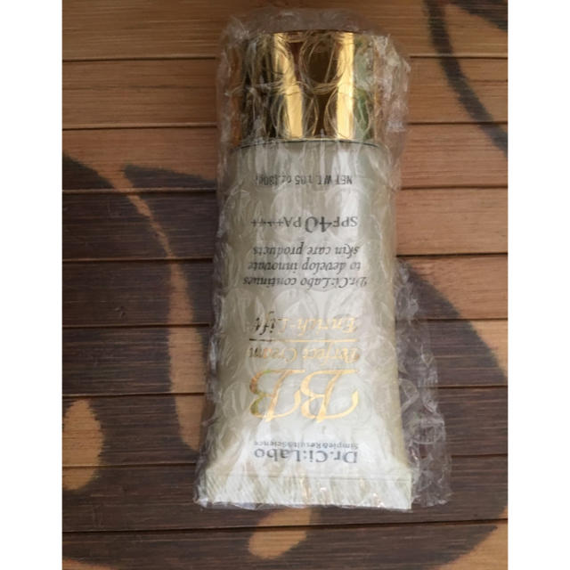 Dr.Ci Labo(ドクターシーラボ)のドクターシーラボ☆BBパーフェクトクリームエンリッチリフト30g☆箱なし発送です コスメ/美容のベースメイク/化粧品(BBクリーム)の商品写真