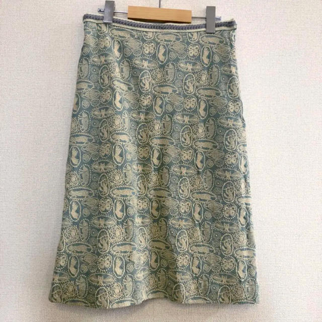 最終値下げ ミナペルホネン jungle relief スカート 刺繍のサムネイル
