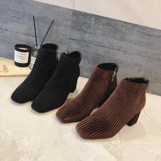 ザラ(ZARA)のヴェルヴェットショートブーツ♡(ブーツ)