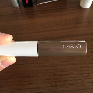 ファシオ(Fasio)のFASIO アイブロウ BR 300(パウダーアイブロウ)