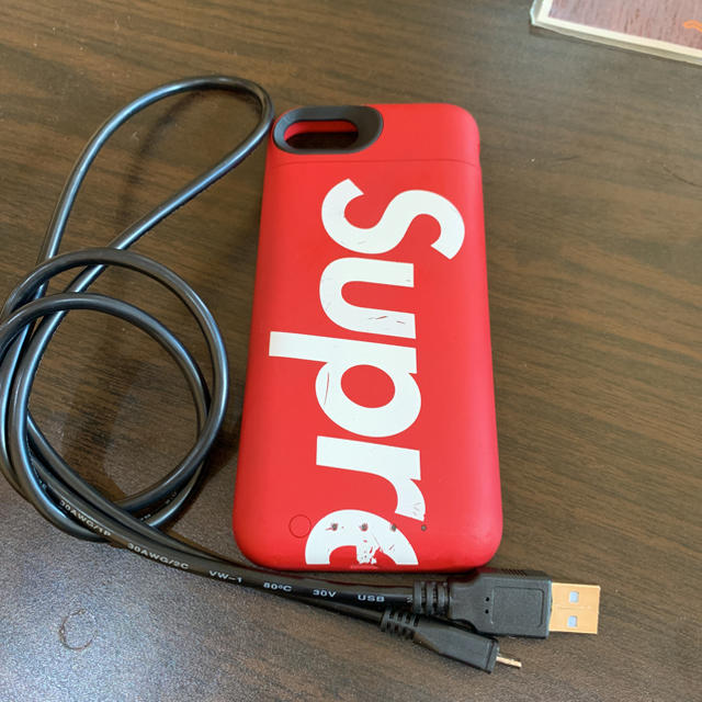 Supreme(シュプリーム)のsupreme iPhone iPhoneケース スマホ/家電/カメラのスマホアクセサリー(iPhoneケース)の商品写真