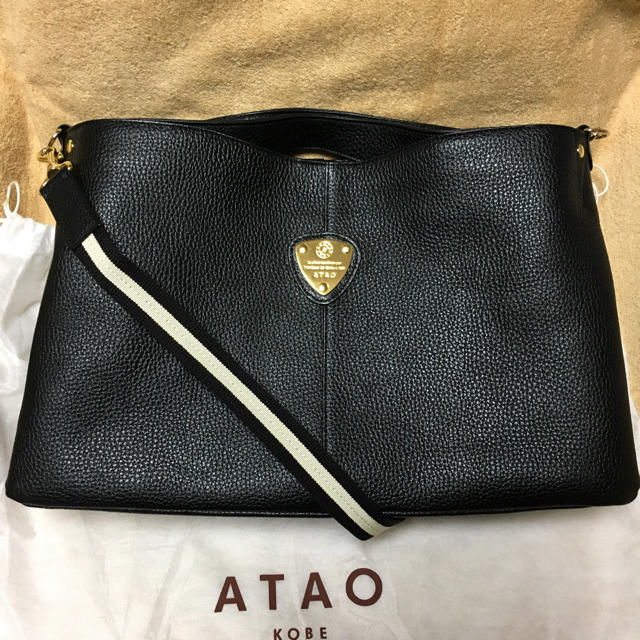 ATAO(アタオ)の【お値下げ！】ATAO エルヴィ 超美品🖤 レディースのバッグ(ショルダーバッグ)の商品写真