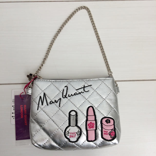 MARY QUANT(マリークワント)のマリークワント チェーン付きポーチ 新品未使用 レディースのファッション小物(ポーチ)の商品写真