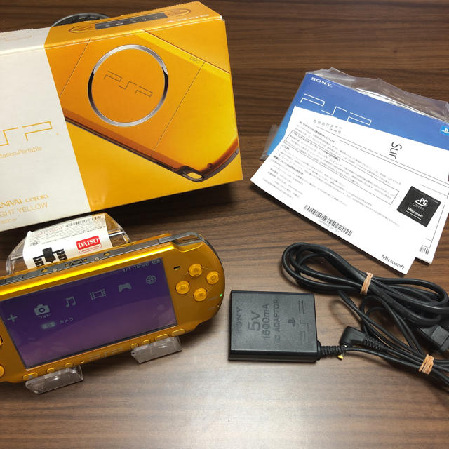 PlayStation Portable(プレイステーションポータブル)のPSP3000本体セット エンタメ/ホビーのゲームソフト/ゲーム機本体(携帯用ゲーム機本体)の商品写真