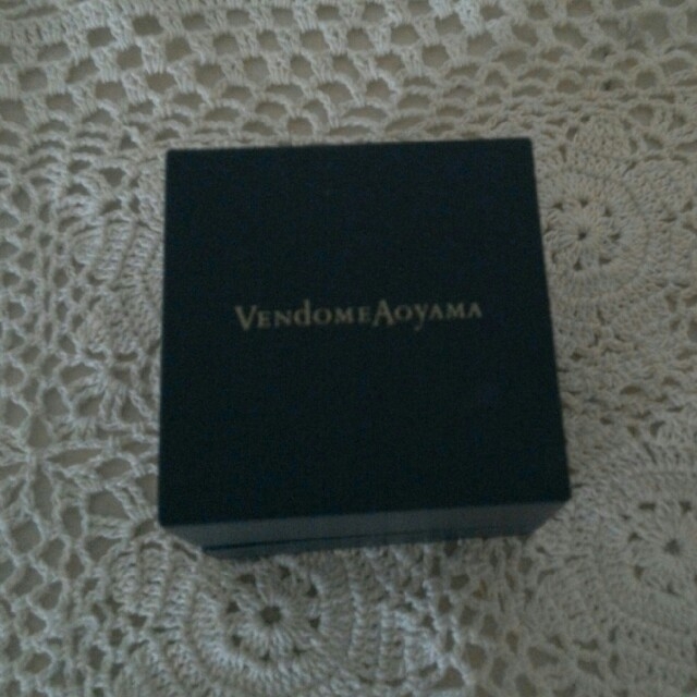 Vendome Aoyama(ヴァンドームアオヤマ)のVENDOME　ヴァンドーム　１８ｋ ダイヤリング レディースのアクセサリー(リング(指輪))の商品写真