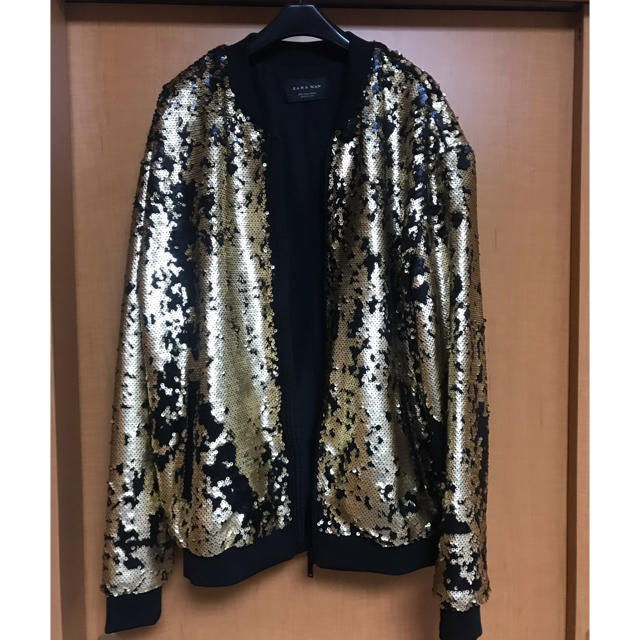 ZARA(ザラ)のZARA  ゴールドジャケット メンズのジャケット/アウター(ノーカラージャケット)の商品写真