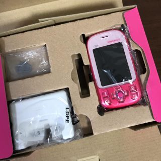 エーユー(au)の★新品★au★マモリーノ3★ピンク(携帯電話本体)