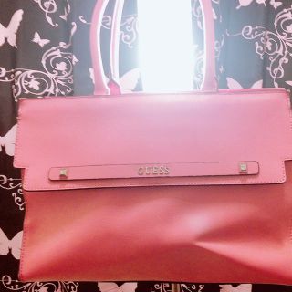 ゲス(GUESS)のguess★ピンクバッグ(ハンドバッグ)