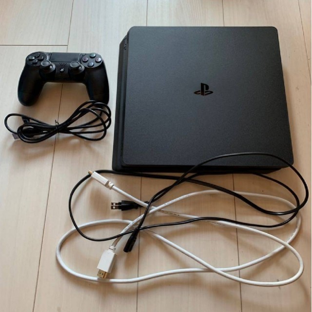 PlayStation4(プレイステーション4)のPlayStation 4 CUH-2000AB01 エンタメ/ホビーのゲームソフト/ゲーム機本体(家庭用ゲーム機本体)の商品写真