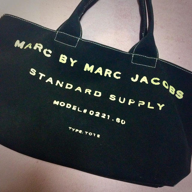 MARC BY MARC JACOBS(マークバイマークジェイコブス)のトートバッグ レディースのバッグ(トートバッグ)の商品写真