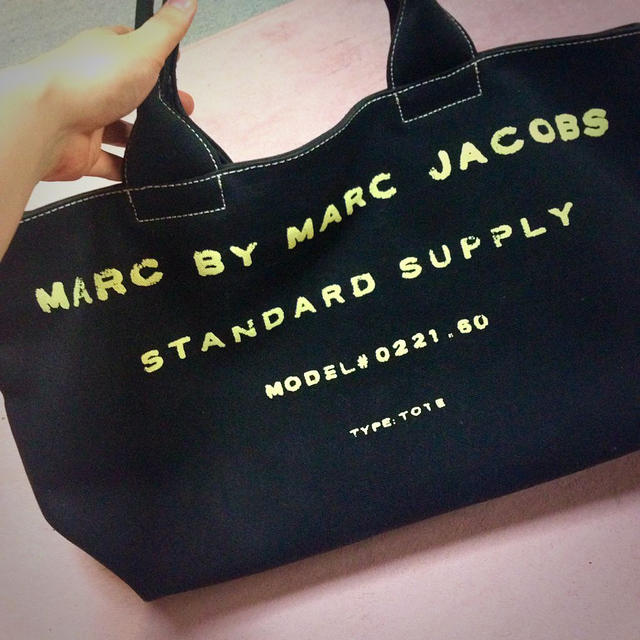 MARC BY MARC JACOBS(マークバイマークジェイコブス)のトートバッグ レディースのバッグ(トートバッグ)の商品写真