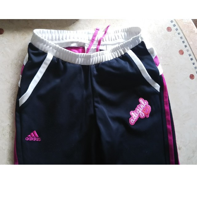 adidas(アディダス)のアディダス⭐️アディガール⭐️パンツ キッズ/ベビー/マタニティのキッズ服女の子用(90cm~)(パンツ/スパッツ)の商品写真